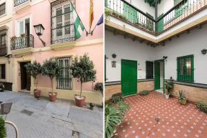 Apartamento Cuarta Puerta Centro Histórico في إشبيلية: صورتين لمبنى بأبواب خضراء وساحة