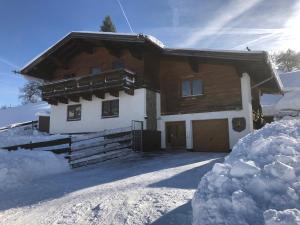 Paradise on Mountain during the winter