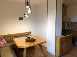 A seating area at Paradise on Mountain