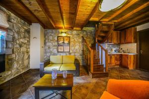 A kitchen or kitchenette at Abelos Villas