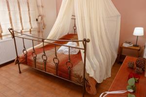 A bed or beds in a room at Abelos Villas