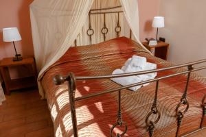 A bed or beds in a room at Abelos Villas