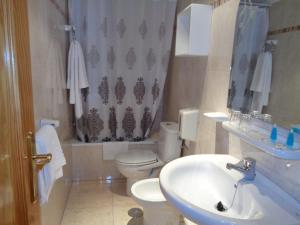 Koupelna v ubytování Hostal El Retiro