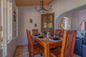 Χώρος καθιστικού στο Charming Seaside Cottage Casa Rosa - Somewhere Special