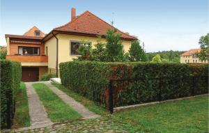 Zahrada ubytování Stunning Home In Kuhlen Wendorf