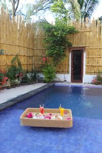 Bazén v ubytování Seri Resort Gili Meno - Adults Only nebo v jeho okolí