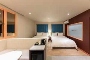 Ванна кімната в Brown Dot Hotel Seong Seo