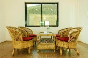Posezení v ubytování Nayagaun Village Resort