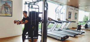 Fitness centrum a/nebo fitness zařízení v ubytování Zuri Express Lippo Cikarang + 7 fotografií