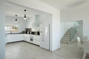 A kitchen or kitchenette at The view lanzarote
