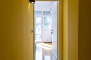 Kép Luxury Penthouse on Akadimias with 2 Bed & 2 Bath szállásáról Athénban a galériában