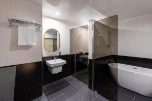 Koupelna v ubytování Brown Dot Hotel Seong Seo
