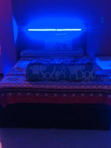 Ένα ή περισσότερα κρεβάτια σε δωμάτιο στο Sweet Home- Last Check in 12 Am +5 φωτογραφίες