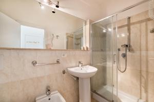 Łazienka w obiekcie Lia Rooms 4