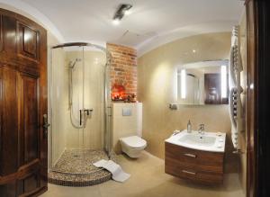 Kúpeľňa v ubytovaní Apartamenty Chleb i Wino Toruń