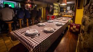 A restaurant or other place to eat at Núcleo de turismo Rural La Corte