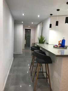 Benigno Premium Center的厨房或小厨房