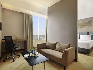 Istumisnurk majutusasutuses Mercure Bandung Nexa Supratman