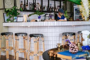 Nápoje v ubytování Azure Hostel Bangkok