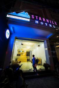 Certifikát, hodnocení, plakát nebo jiný dokument vystavený v ubytování Starhill Hotel