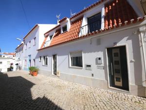 Gallery image of Townhouse with Seaview Terrace in Ericeira