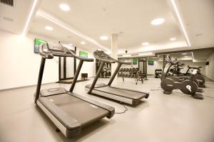 Fitness centrum a/nebo fitness zařízení v ubytování COOL MAMA Salzburg