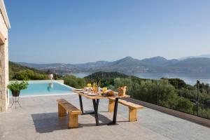 Fotografie z fotogalerie ubytování Rachi Sea View White Villa v destinaci Episkopos