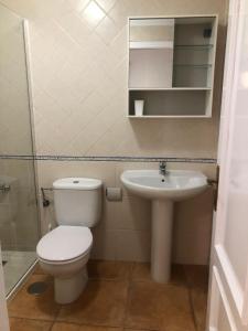 Et badeværelse på Center Holiday Corralejo