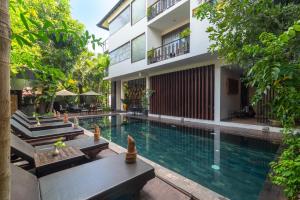 Bazén v ubytování King Rock Boutique Hotel nebo v jeho okolí