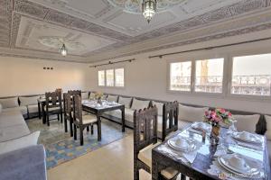 Χώρος καθιστικού στο Hotel New Mars Dades