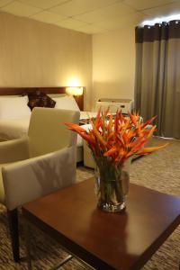 Ruang duduk di Mamba Point Hotel