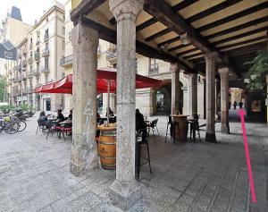 A restaurant or other place to eat at Classbedroom Born Apartments