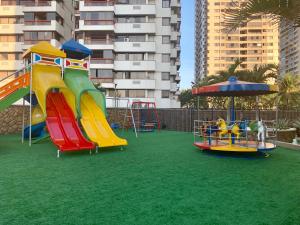 Lasten leikkialue majoituspaikassa Maravilhoso Apartamento com 4 quartos Praia da Barra da Tijuca