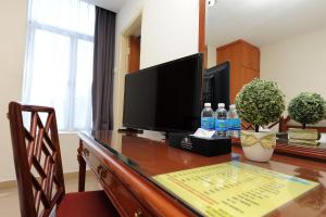 TV a/nebo společenská místnost v ubytování Palm Inn Ampang Point