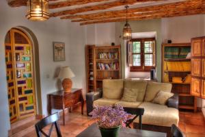 The library in the holiday home