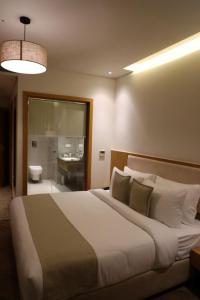 The Fern Residency, Morbi客房内的一张或多张床位