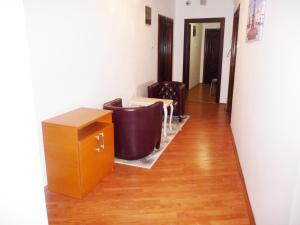 Prostor za sedenje u objektu Sobe Rooms Aleksandar