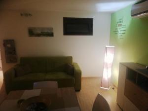 Telewizja i/lub zestaw kina domowego w obiekcie Relax house
