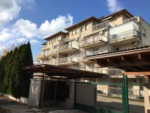 Fotografia z galérie ubytovania Kék Hullám Apartman By BLTN v Siófoku + 8 fotografií