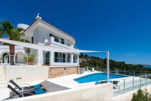 Bazén v ubytování Villa Paraiso D14 nebo v jeho okolí
