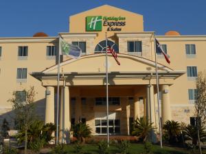Gallery image of Holiday Inn Express & Suites Houston Northwest-Brookhollow, an IHG Hotel in Houston