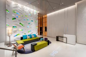 Posezení v ubytování Holiday Inn Express Hong Kong Kowloon CBD2 by IHG + 37 fotografií