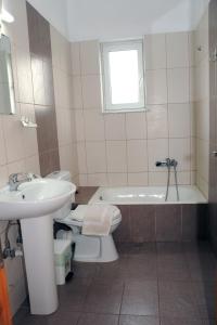 Koupelna v ubytování Evilion hotel