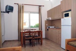 Kuchyň nebo kuchyňský kout v ubytování Evilion hotel
