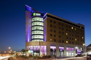 Photo de la galerie de l'établissement Holiday Inn Express London - Newbury Park, an IHG Hotel, à Ilford