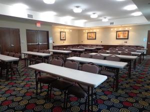 Imagen de la galería de Holiday Inn Express and Suites Lubbock South, an IHG Hotel, en Lubbock