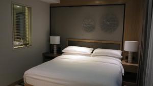 Postel nebo postele na pokoji v ubytování 5* 3BR SUITE in Amari Phuket - Patong Beach