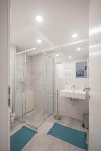 Kúpeľňa v ubytovaní Gallery Duplex Studio + 37 fotografií