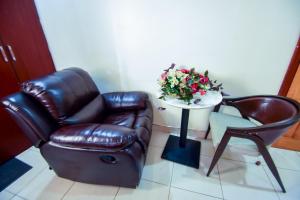Posezení v ubytování Hotel OK Kampala
