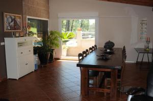 Kitchen o kitchenette sa Villa Cuesta